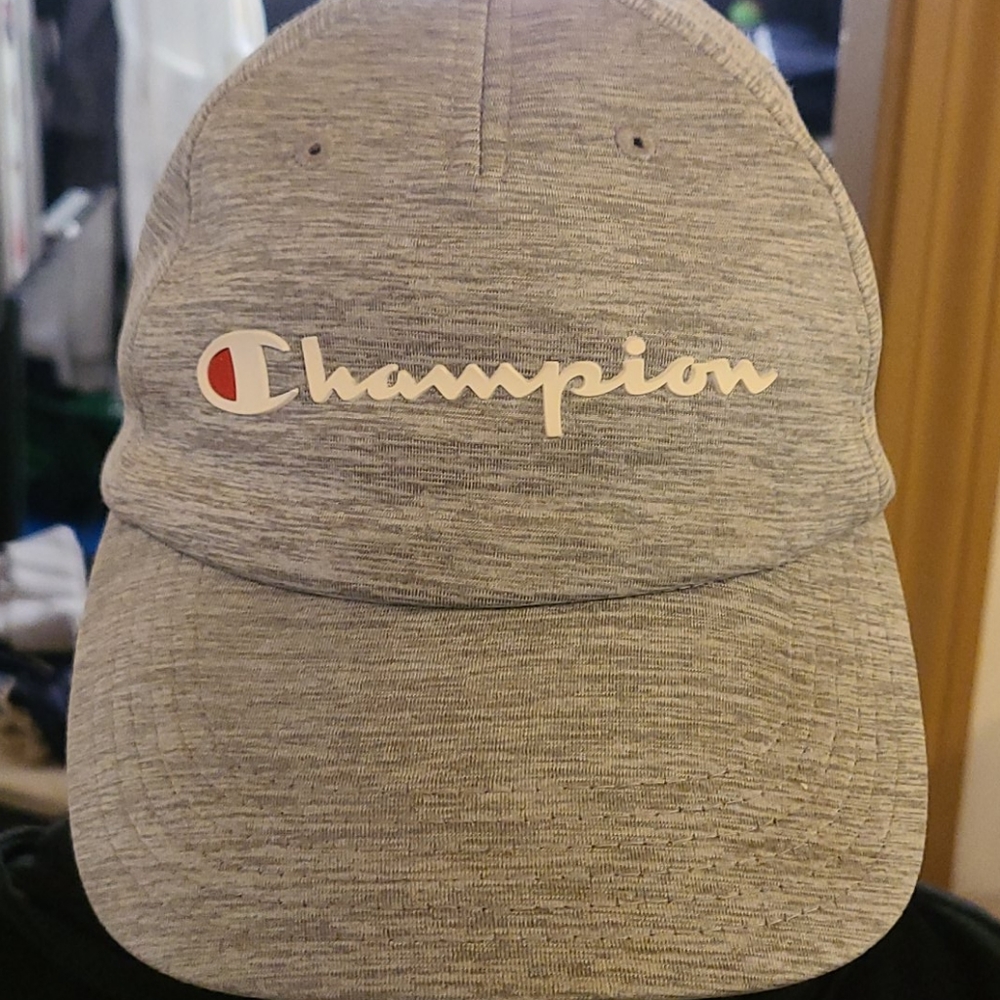 Champion Strap back HAT